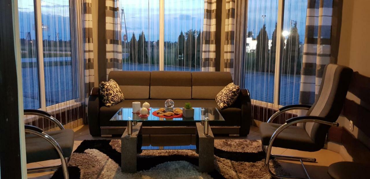 Sebar Hotell Gorzyce  Eksteriør bilde